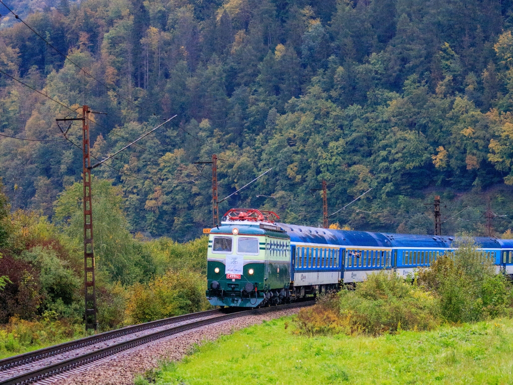 vyrocny-vlak-70-kzd-fpedas-uniza-2.jpg