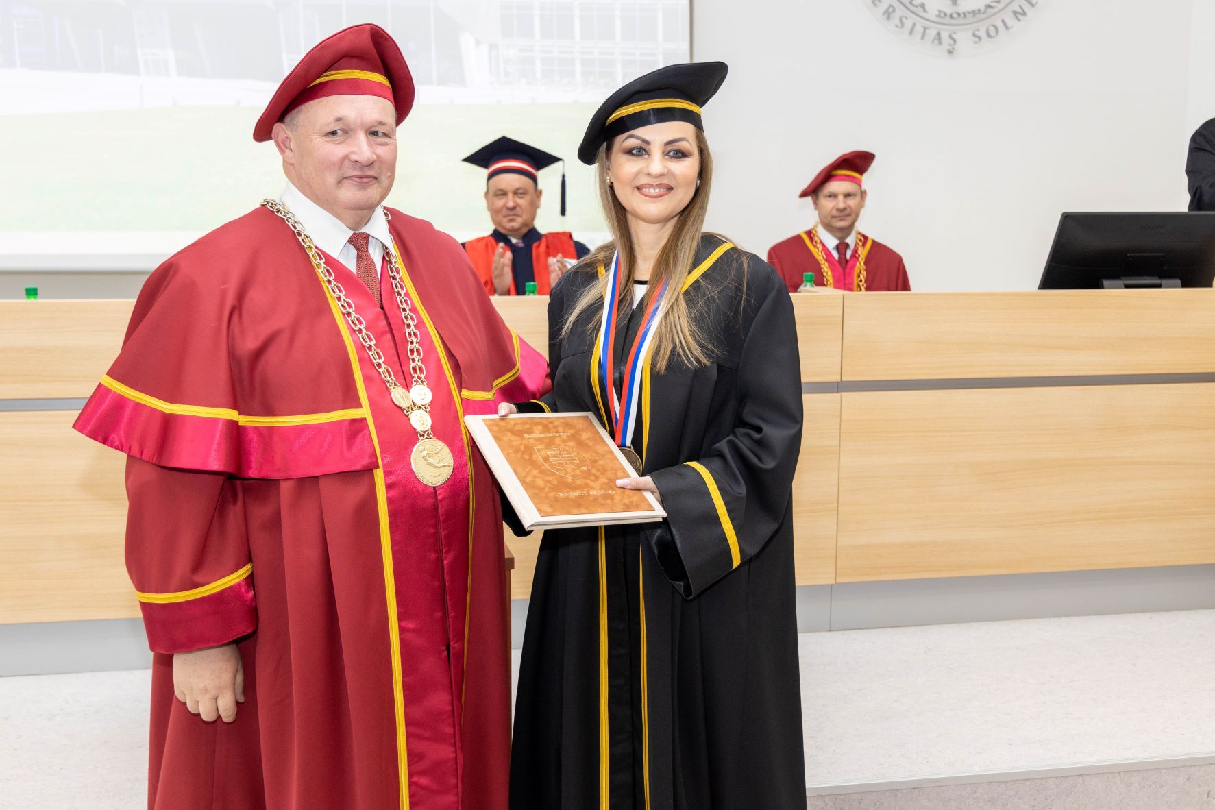 02052022 TS tituly doctor honoris causa Elvira Nica